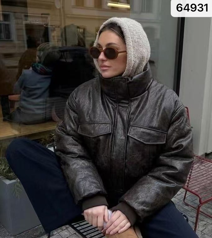 Oversize bunda s vysokým stojáčkem