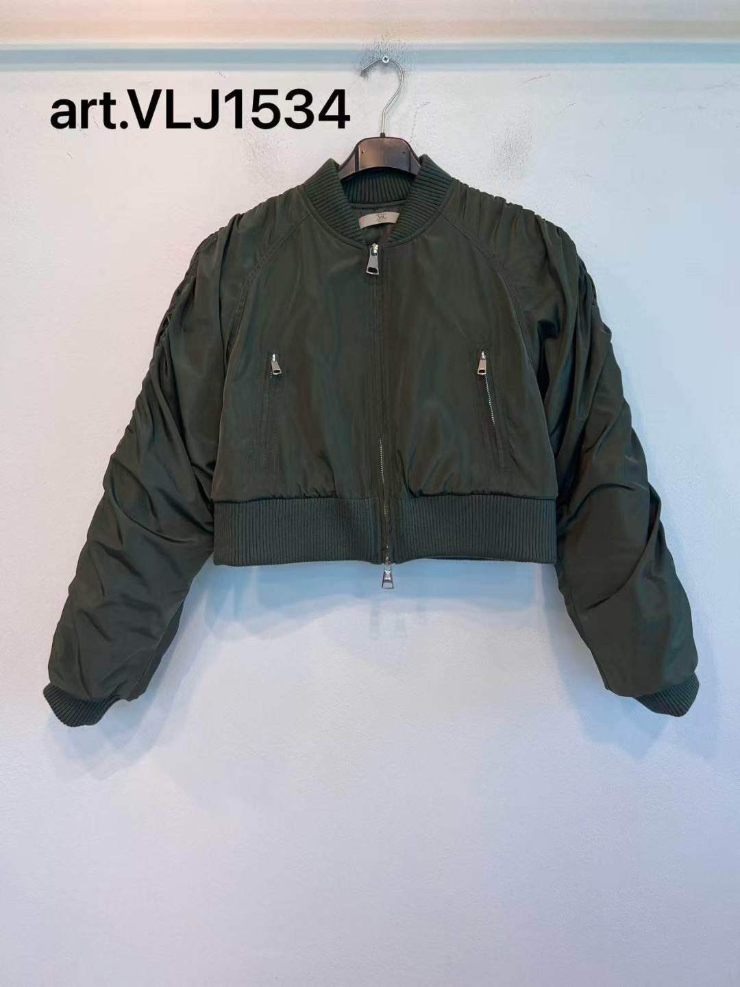 Krátká bomber bunda se stojáčkem