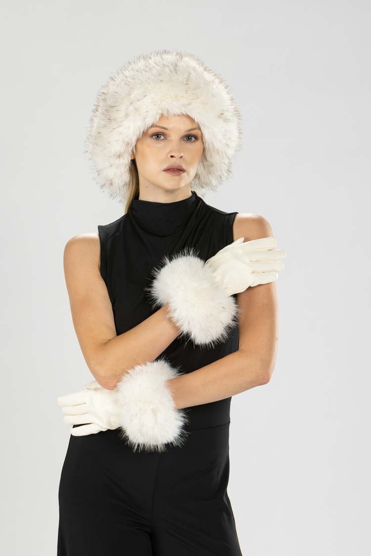 Čepice s třásněmi Glamour