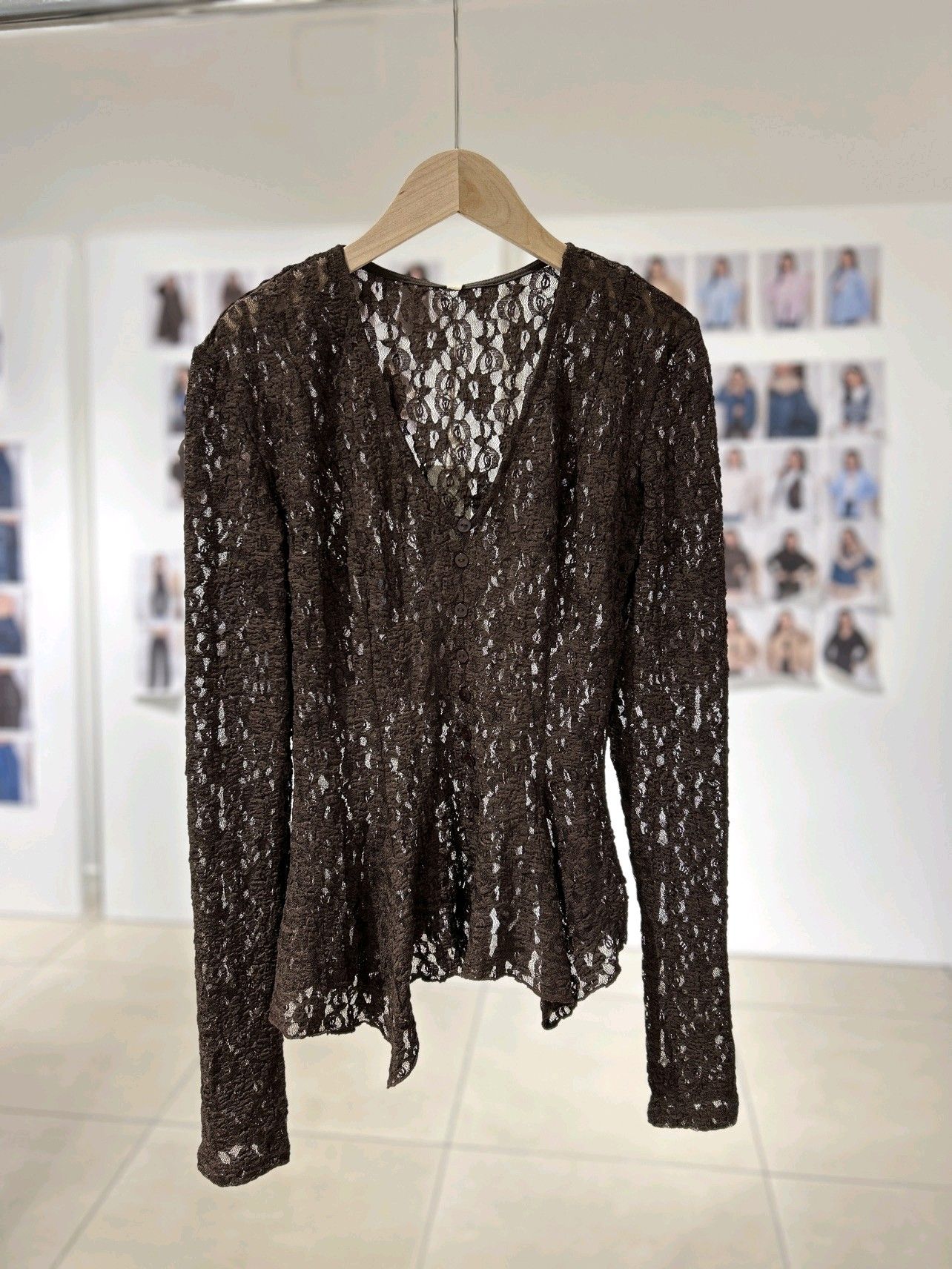 Kardigan z krajky s výstřihem do V