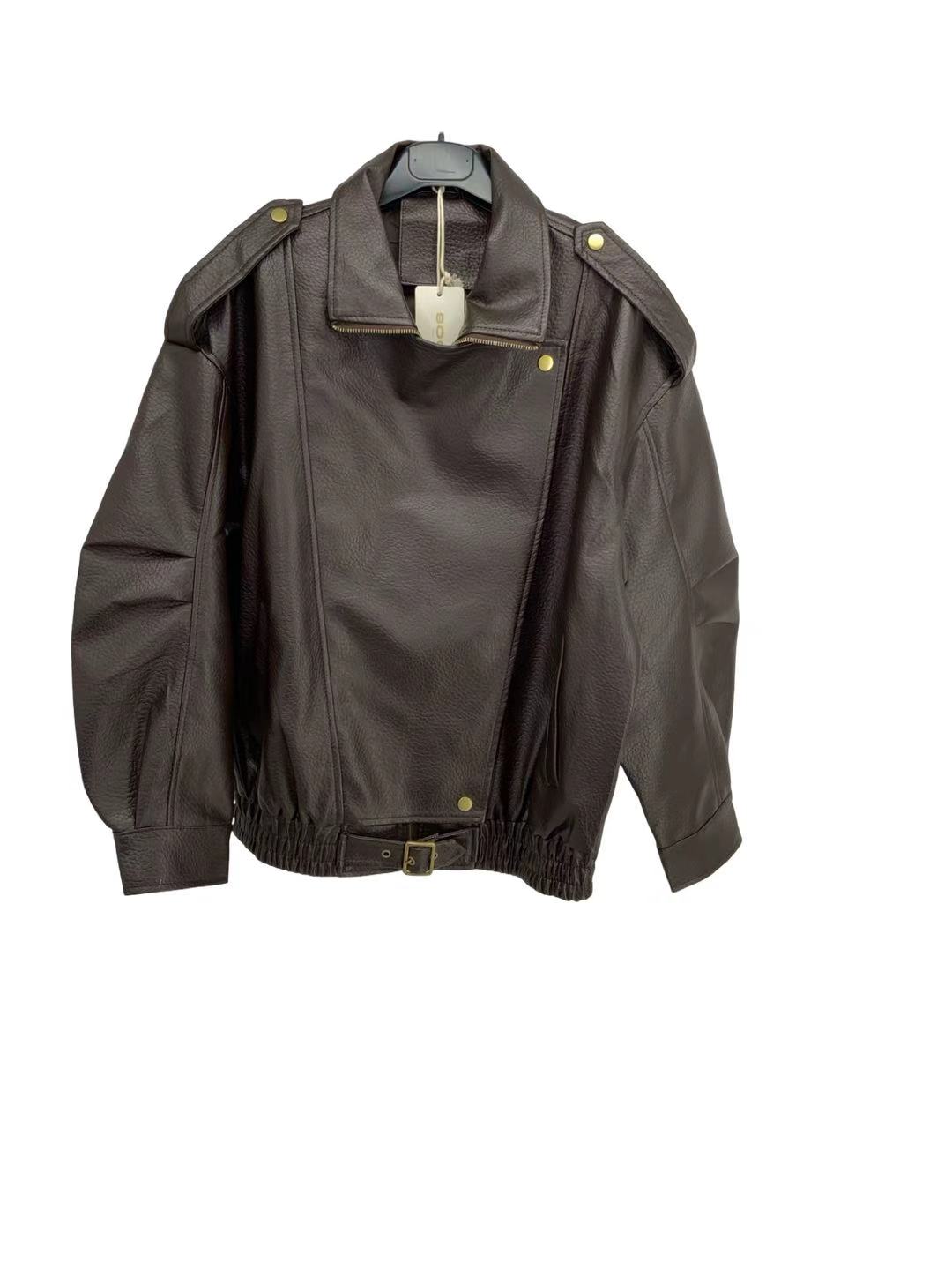 Oversize bunda s klopami