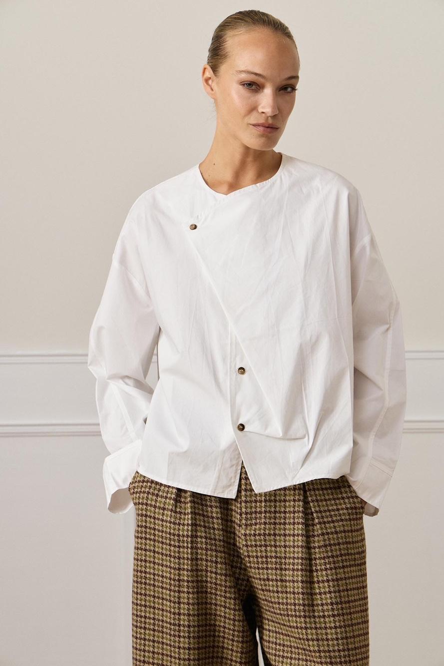 Oversized halenka s véčkovým výstřihem